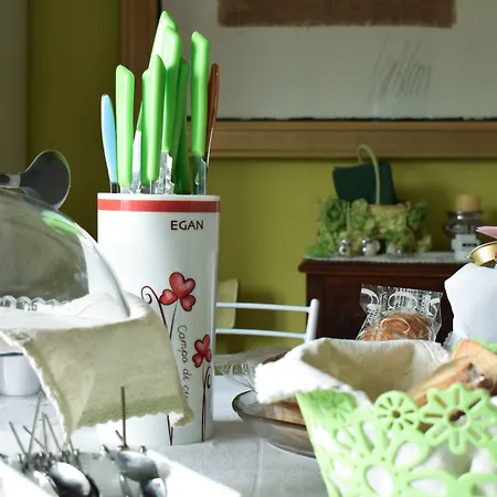 Alojamento de Acomodação e Pequeno-almoço Tre Civette Sul *